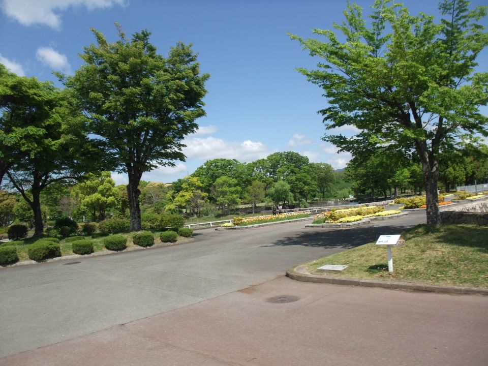 08