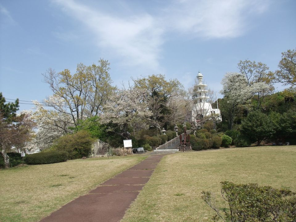 09